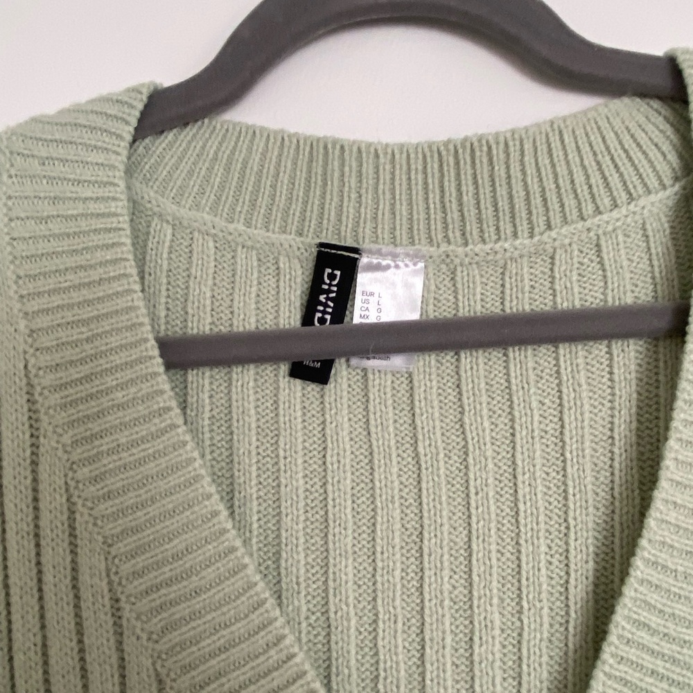 H&M Ribbed Sweater Vest - Picture 4 of 4